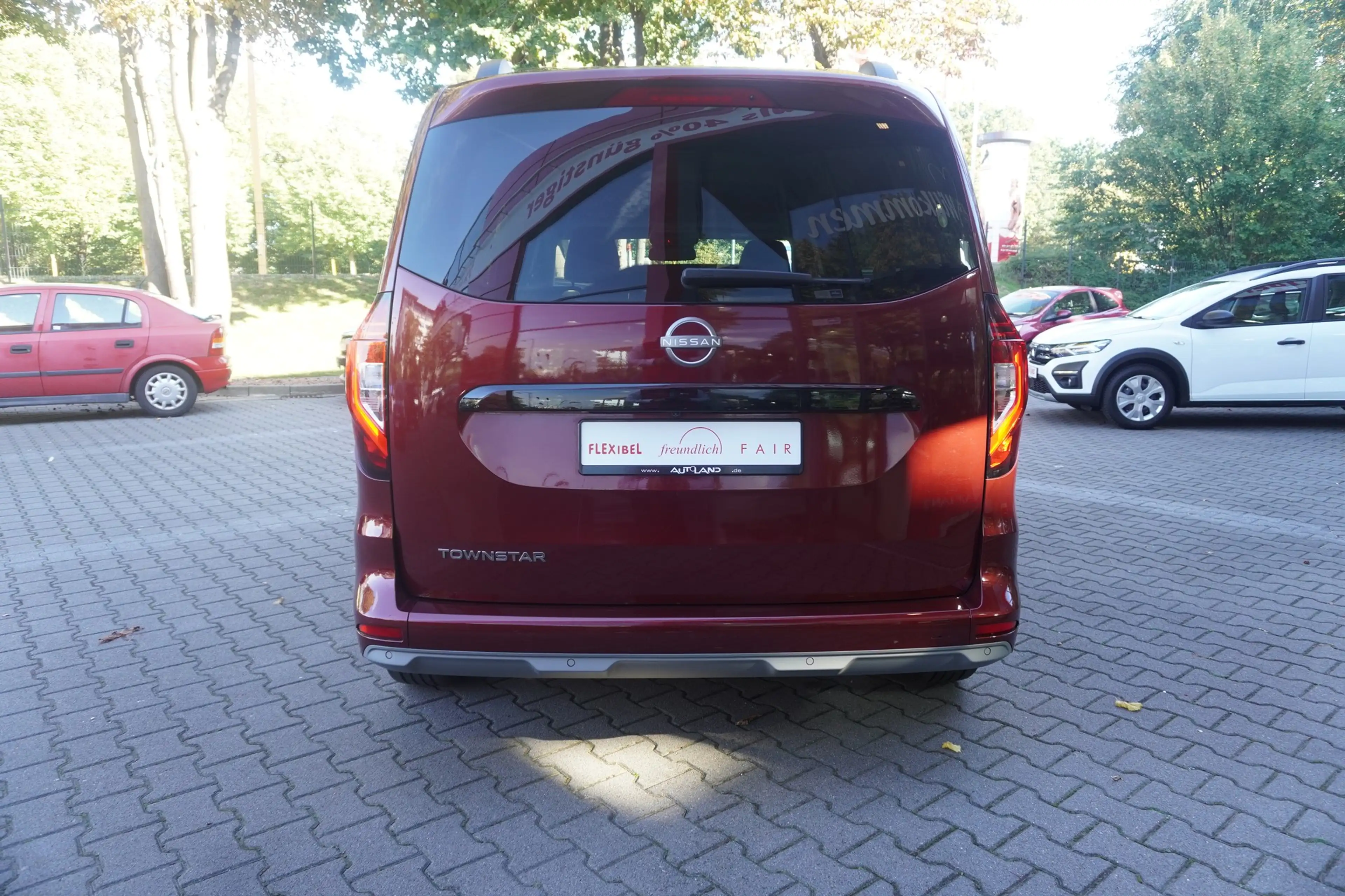 Nissan Townstar Kombi 1.3 L1 Tekna Navi 360° Totwinkel — photo 7