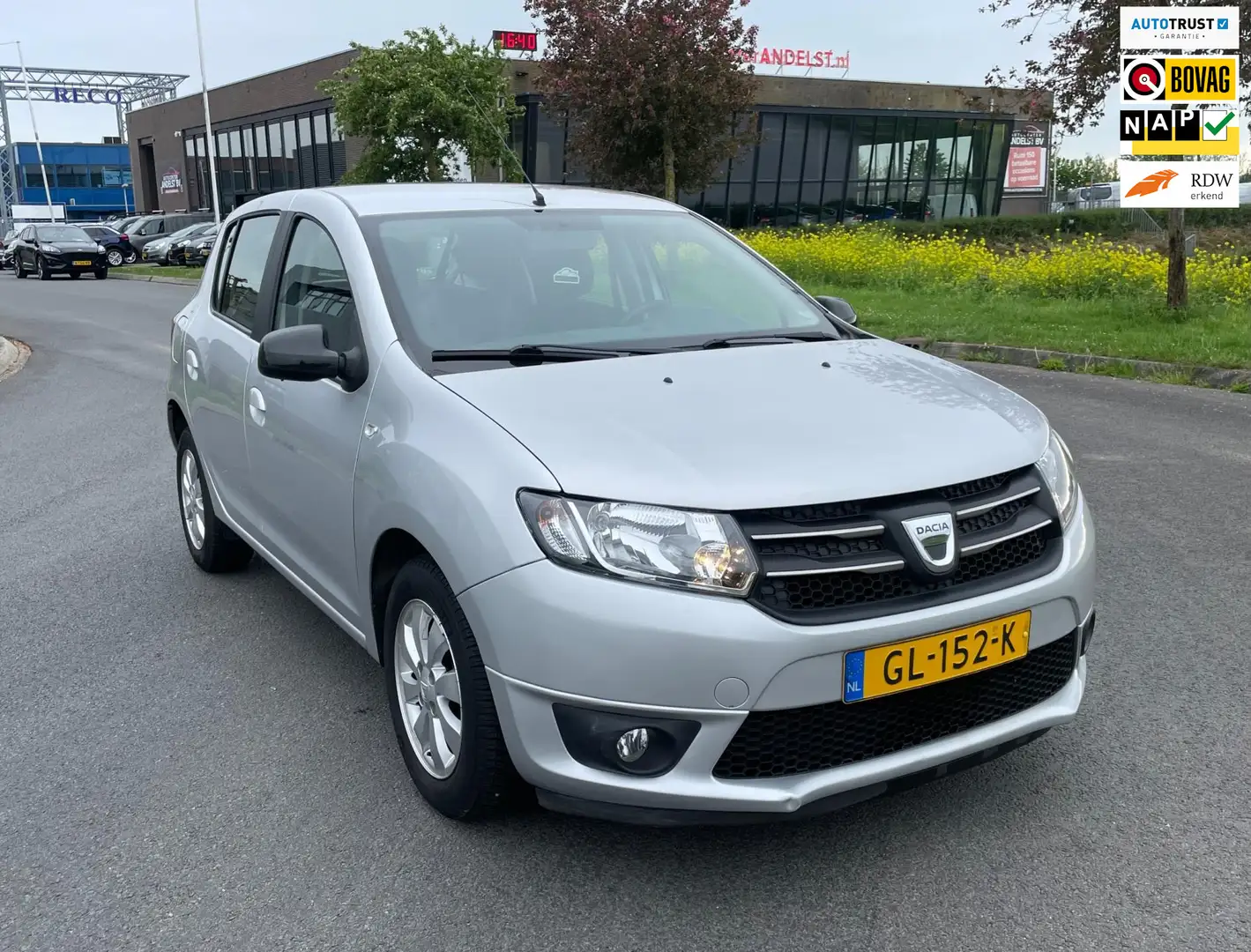 Dacia Sandero 0.9 TCe Blackline, 5drs, Airco, Cam, Carplay, Crui Grijs - 1