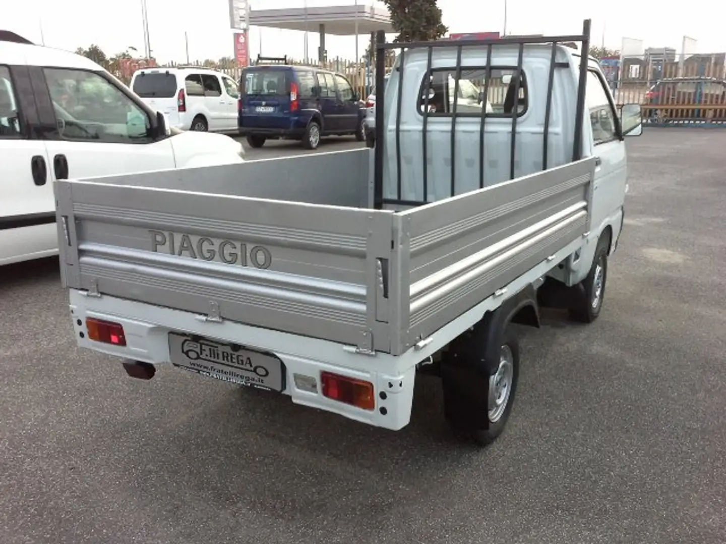 Piaggio Porter 1.3 16V 65CV PIANALE CASSONE FISSO LUNGO 2,30 M Blanc - 2