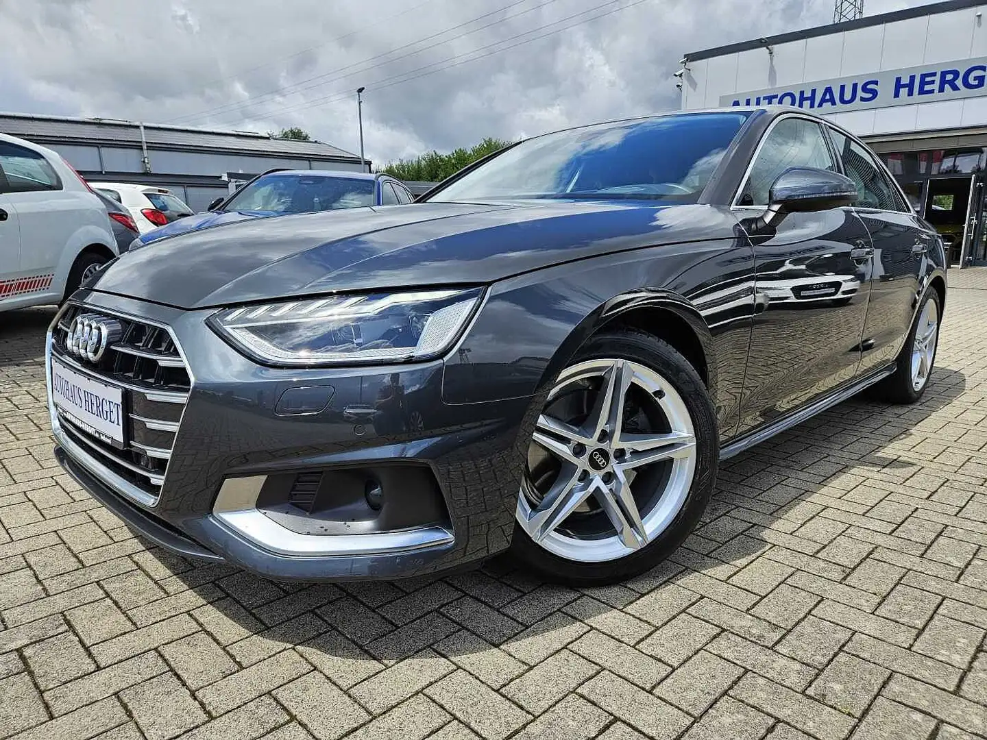 Audi A4 35 TFSI advanced 1. Hand/Scheckheft gepflegt/Head- Grau - 1