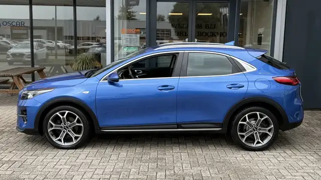 Kia Xceed view 2
