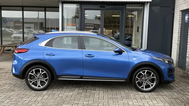 Kia Xceed view 5