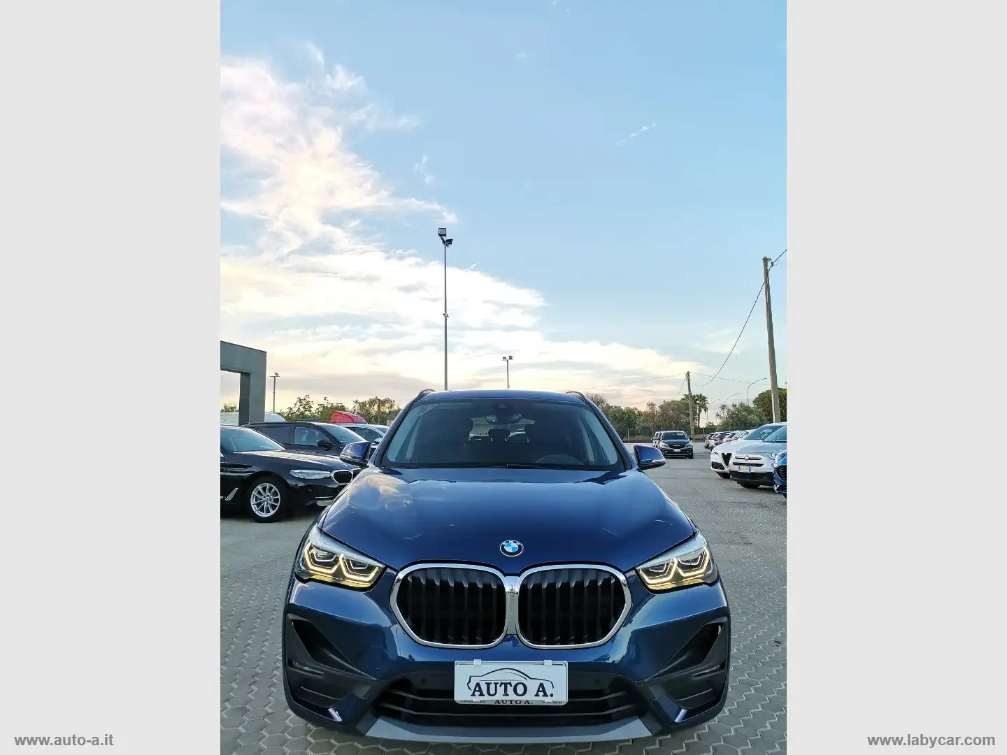 BMW X1 sDrive16d Business Advantage Blu/Azzurro - 2