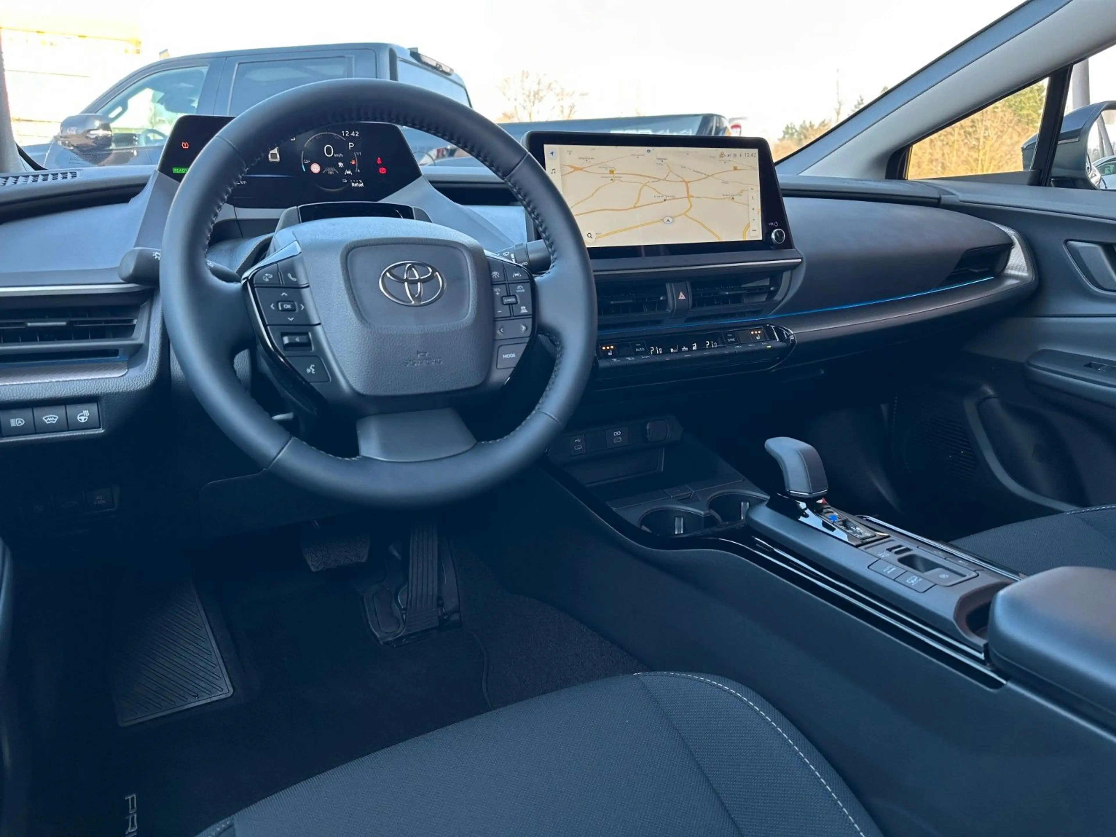 Toyota Prius Plug-in Hybrid Executive, NAVI, LED, — photo 11