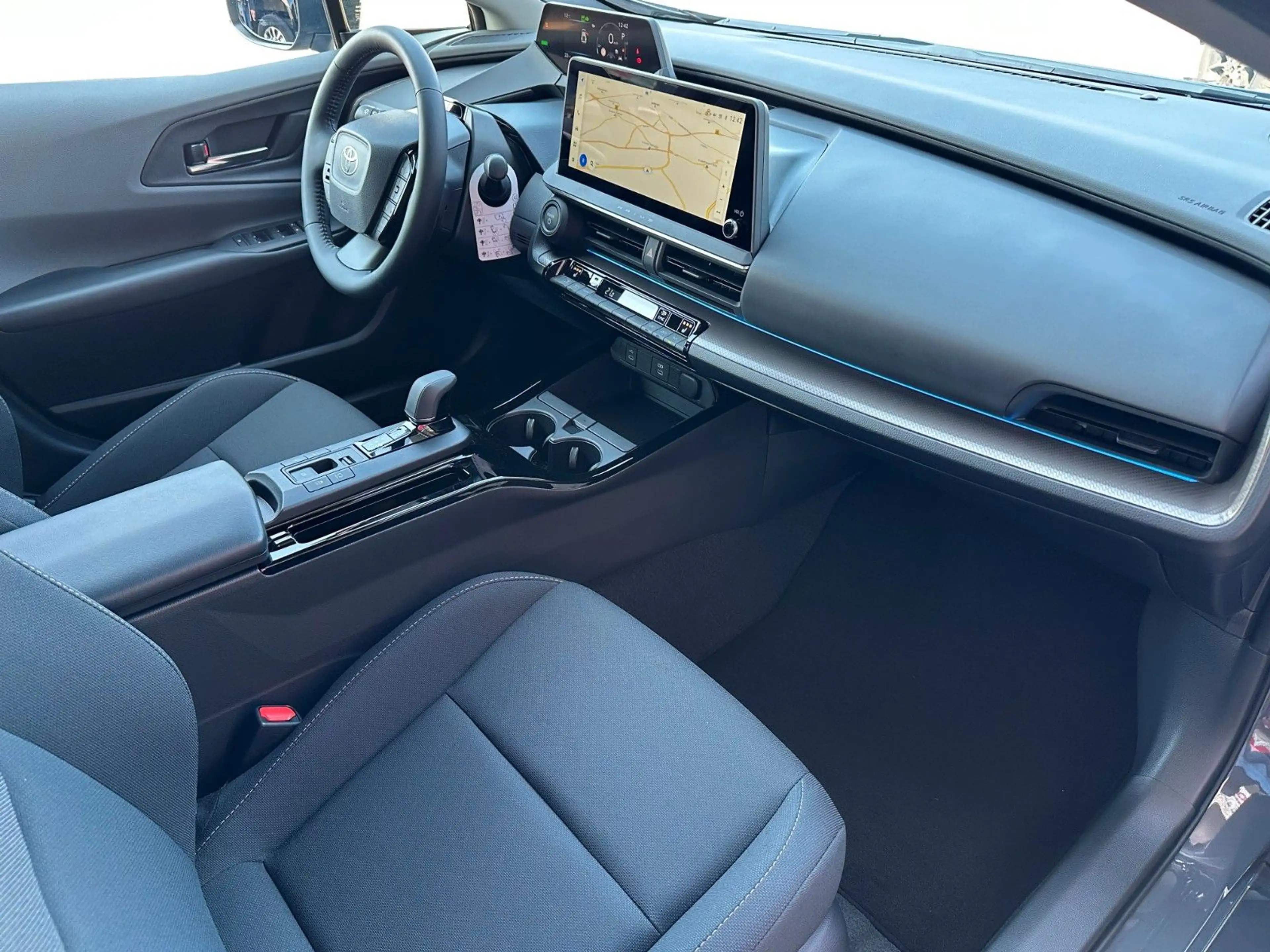 Toyota Prius Plug-in Hybrid Executive, NAVI, LED, — photo 12