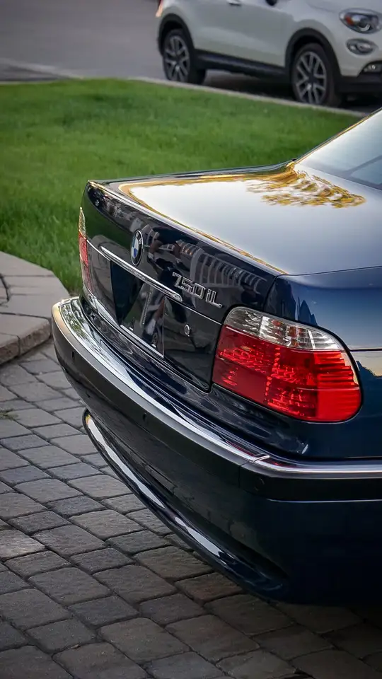 BMW 7 Series снимка BMW 7 Series