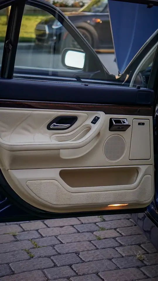 BMW 7 Series снимка BMW 7 Series