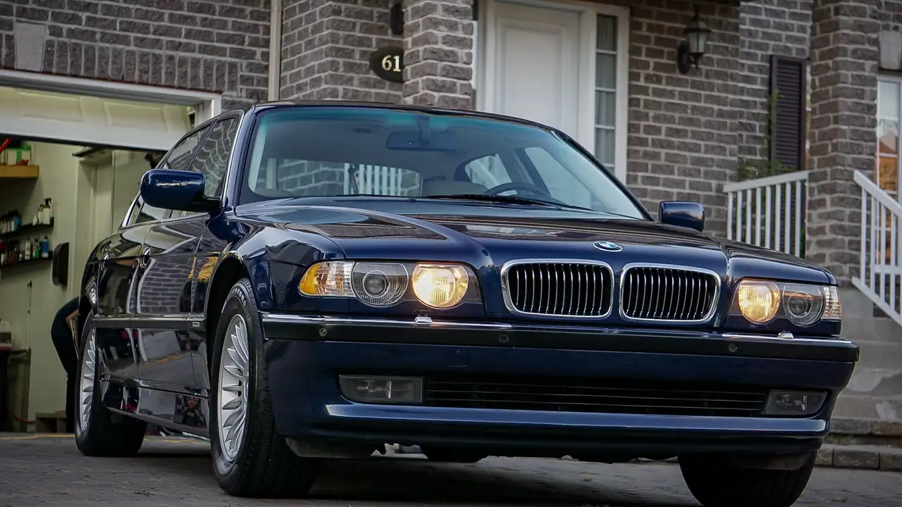 BMW 7 Series снимка BMW 7 Series