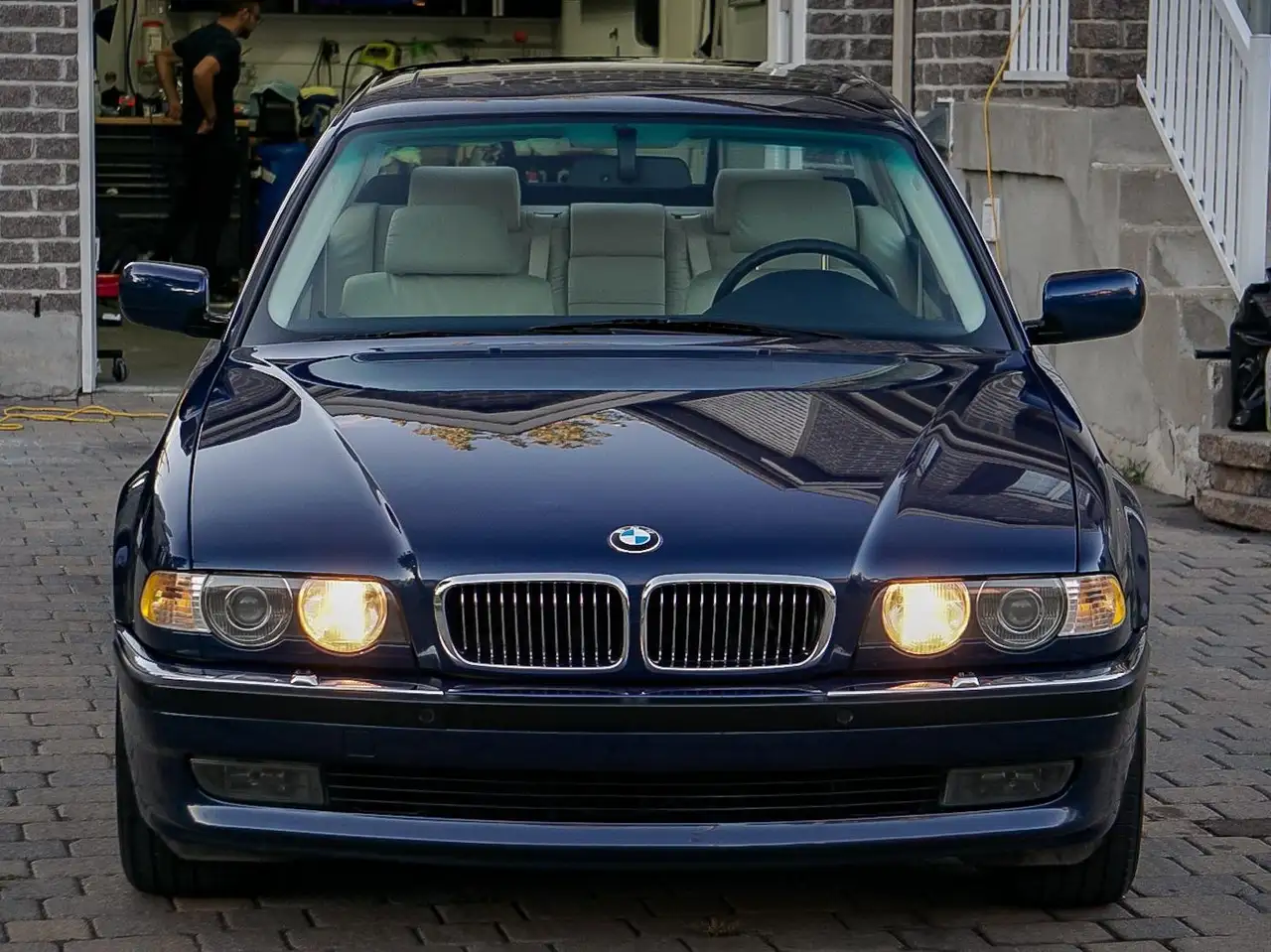 BMW 7 Series снимка BMW 7 Series