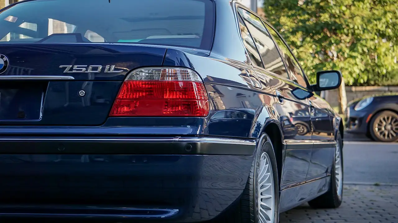 BMW 7 Series снимка BMW 7 Series