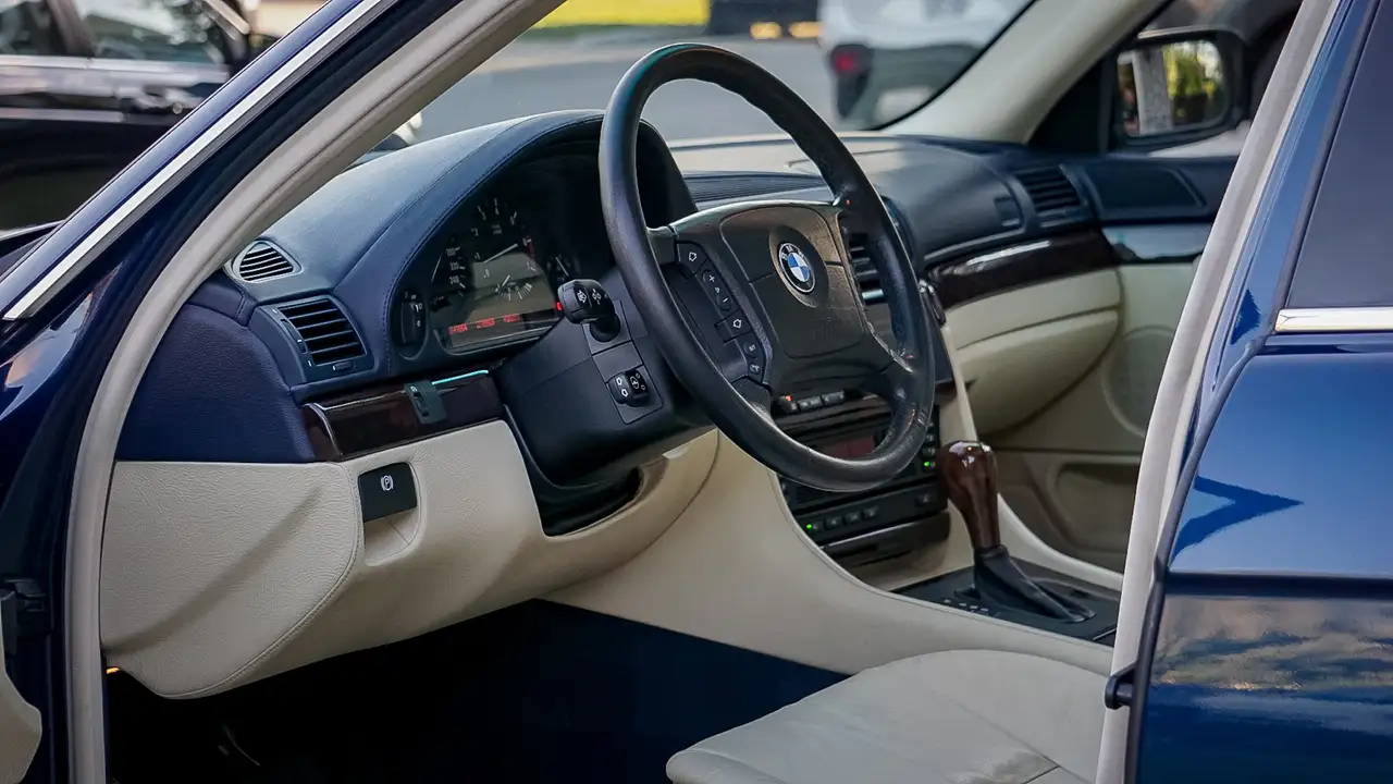 BMW 7 Series снимка BMW 7 Series