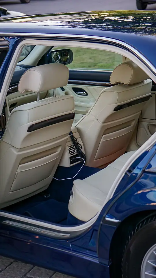 BMW 7 Series снимка BMW 7 Series