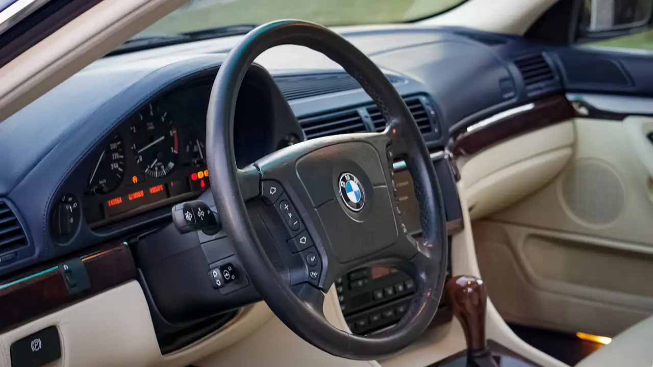 BMW 7 Series снимка BMW 7 Series