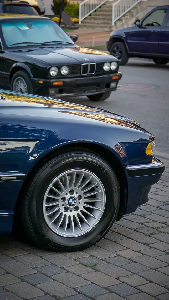 BMW 7 Series снимка BMW 7 Series