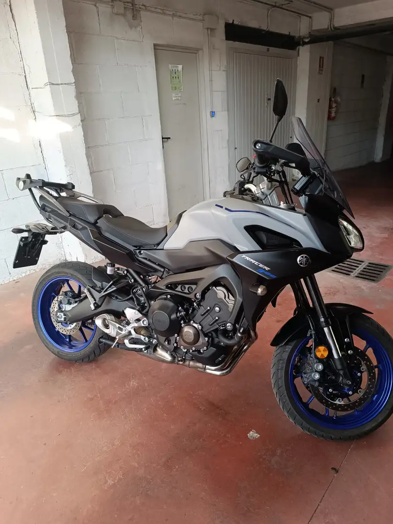 Yamaha Tracer 900 Grau - 1
