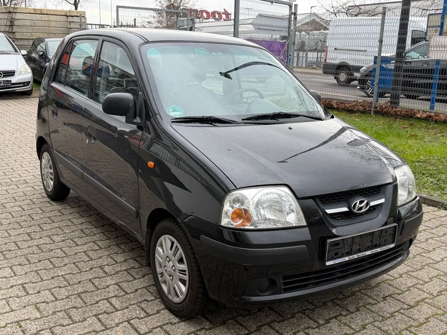 Hyundai Atos 1.1 *NUR 98TKM*TÜV 06/2026* Schwarz - 1