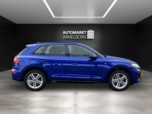 Audi Q5 view 8