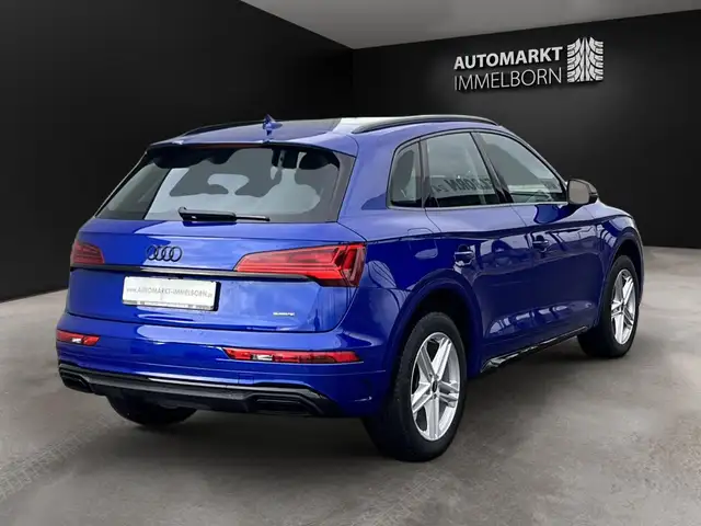 Audi Q5 view 10