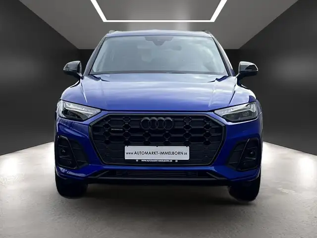 Audi Q5 view 11