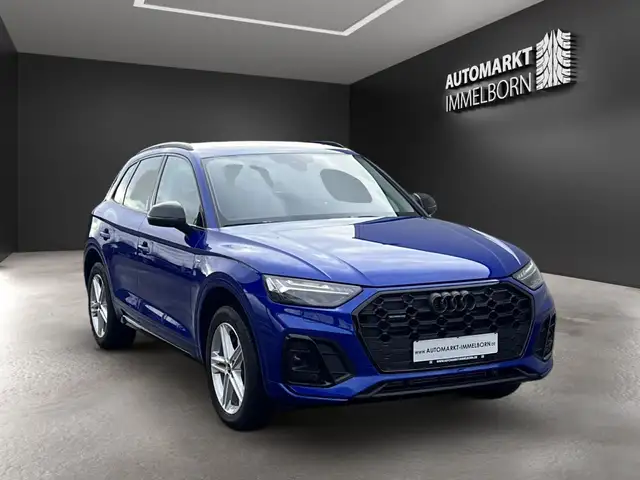 Audi Q5 view 2