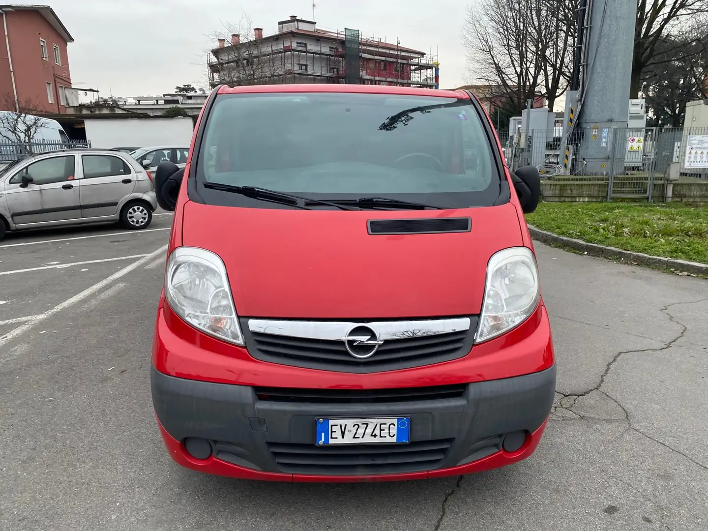 Opel Vivaro furgone 3 posti Rosso - 2