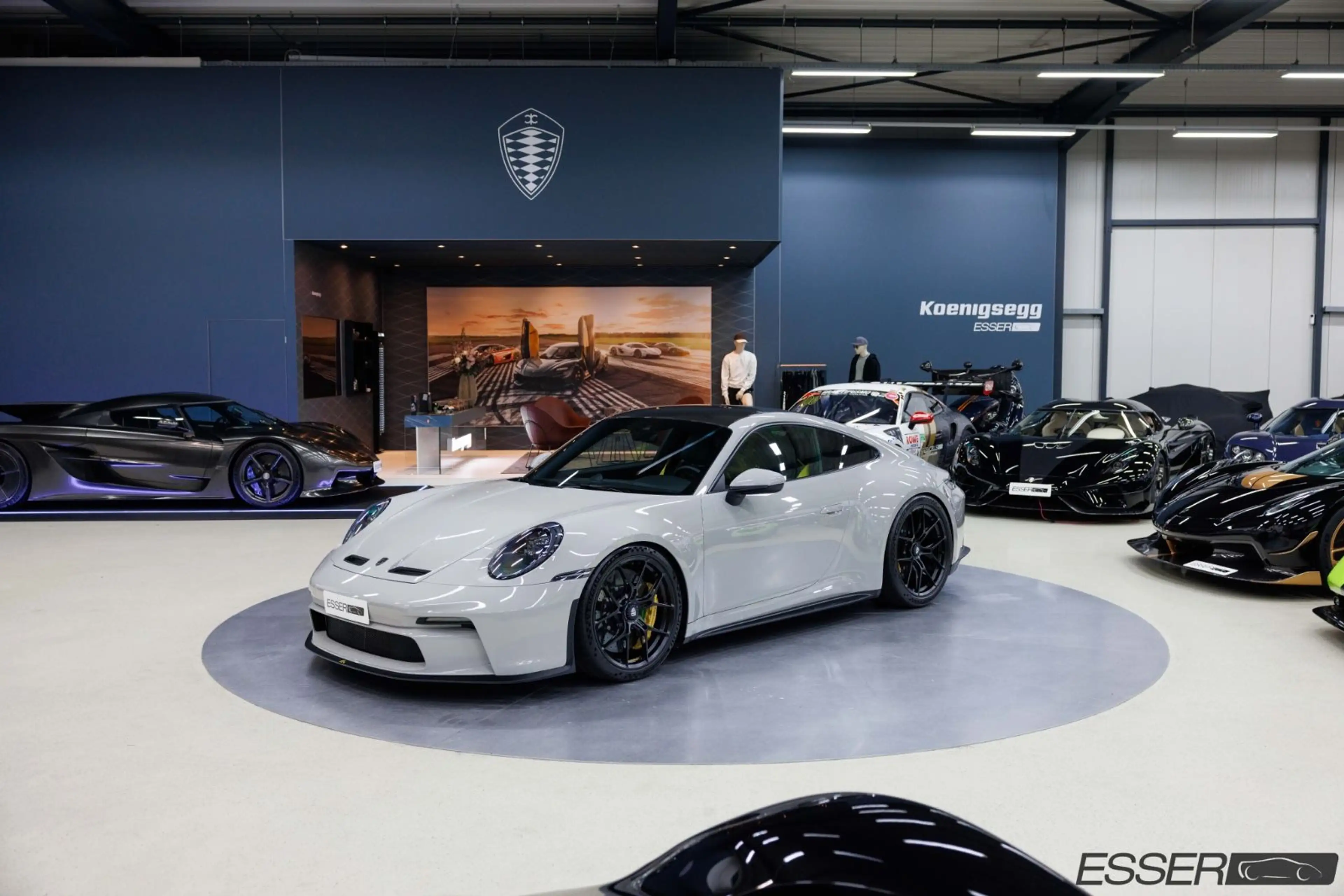 Porsche 992 GT3 Touring MR | PCCB | PDLS+ | Approved — photo 4