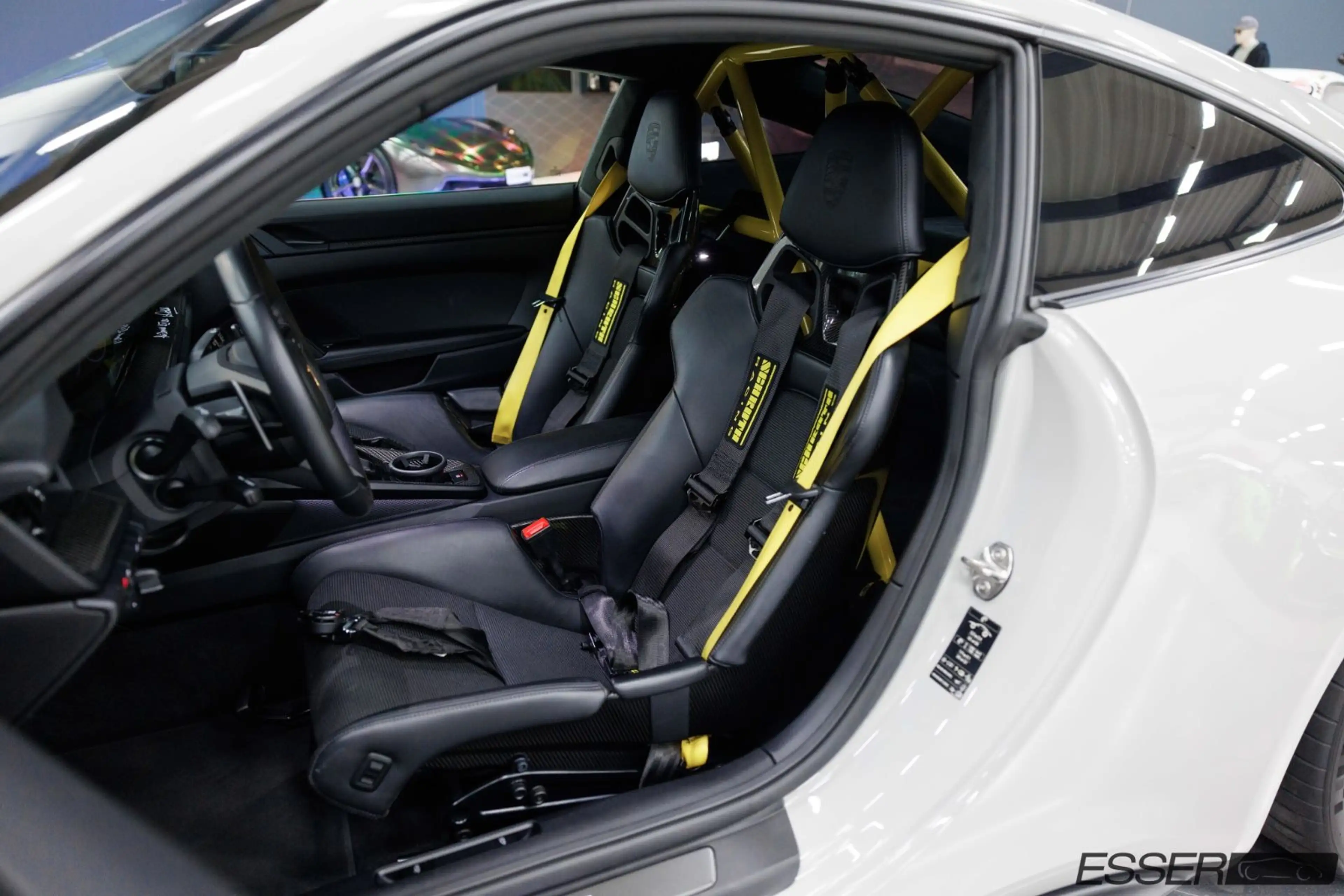 Porsche 992 GT3 Touring MR | PCCB | PDLS+ | Approved — photo 10