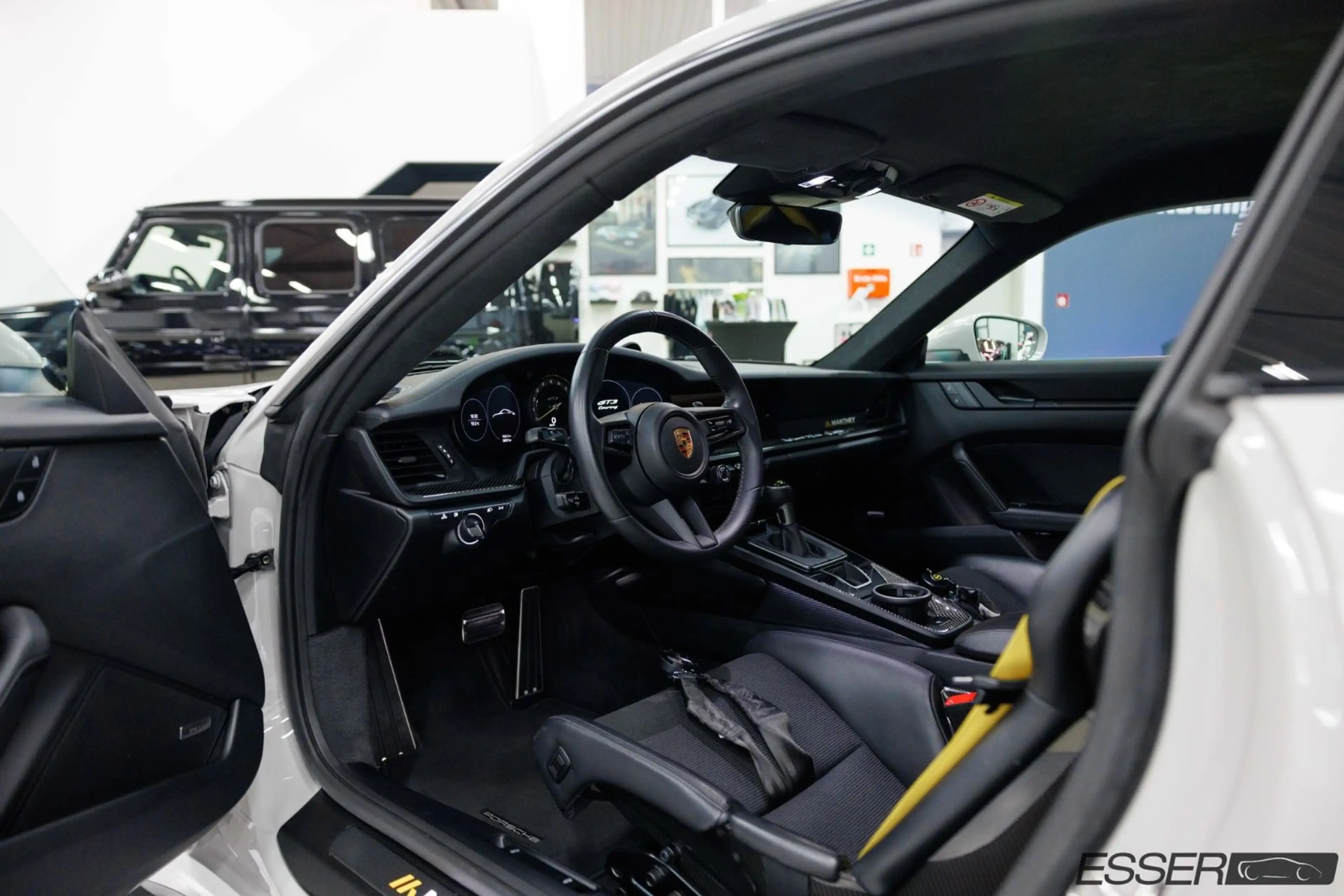 Porsche 992 GT3 Touring MR | PCCB | PDLS+ | Approved — photo 9