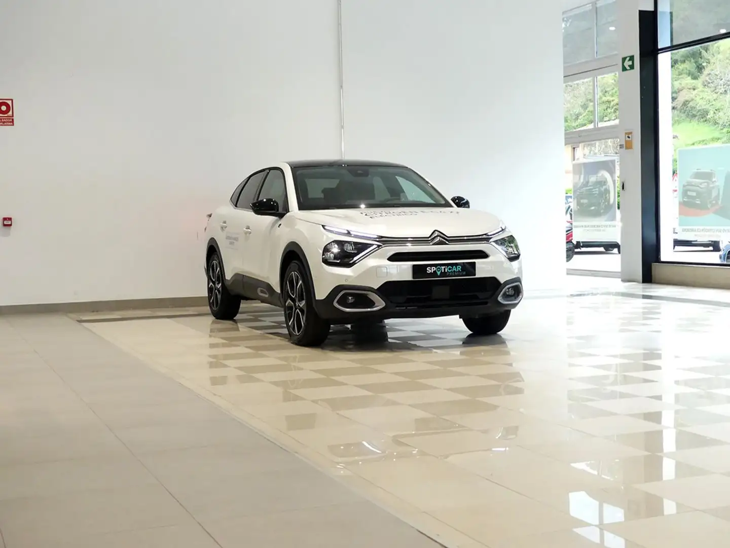 Citroen C4 X BEV 50 KWH ELECTRIC SHINE 136CV 4P Fehér - 2