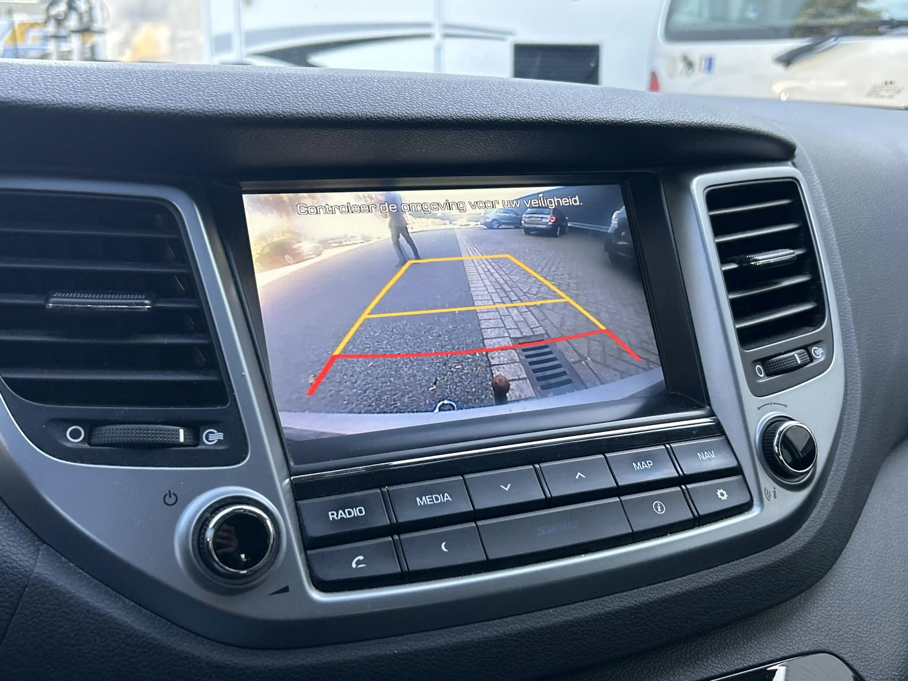 Hyundai TUCSON 1.7 CRDi ISG Launch Edition | Camera | Leder | Cru — photo 13