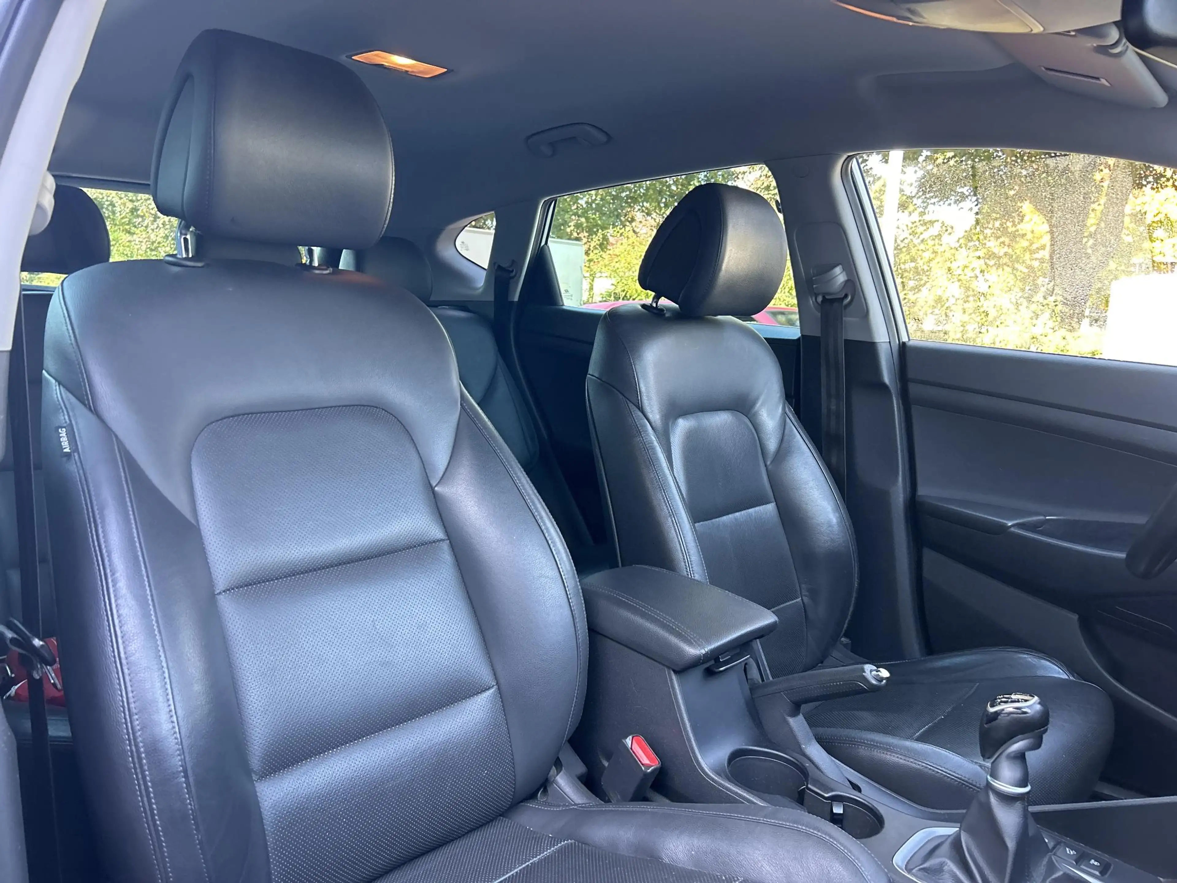Hyundai TUCSON 1.7 CRDi ISG Launch Edition | Camera | Leder | Cru — photo 4