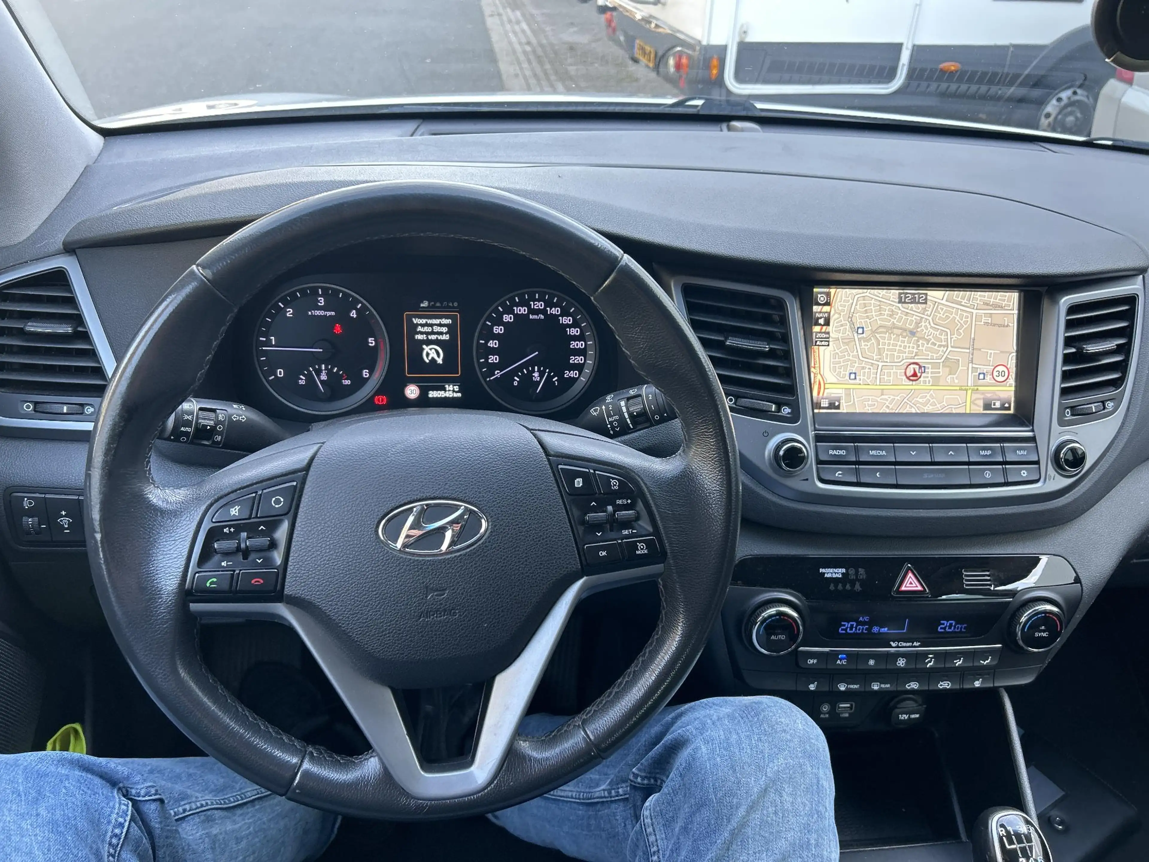 Hyundai TUCSON 1.7 CRDi ISG Launch Edition | Camera | Leder | Cru — photo 9