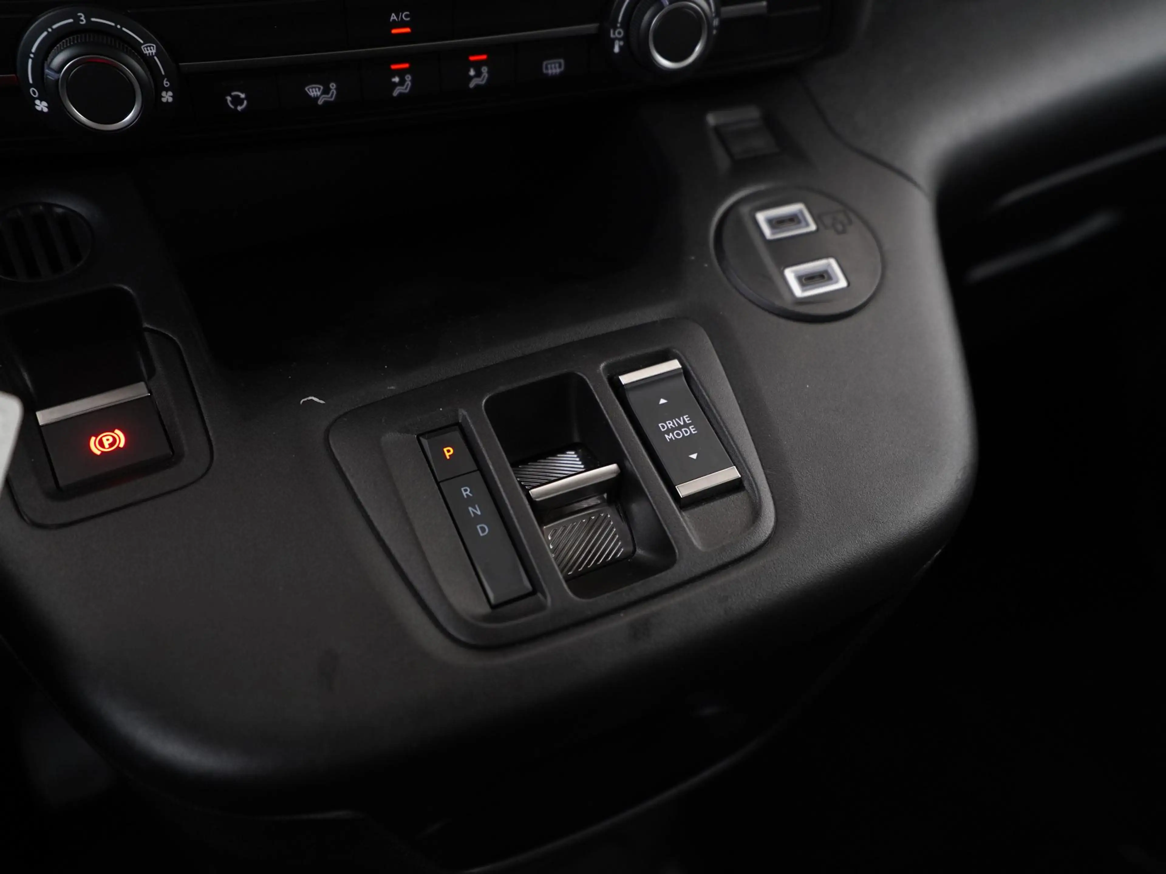 Citroen Berlingo ë-Berlingo Feel 50 kWh | 3 Fase | Carplay | 5 pers — photo 11