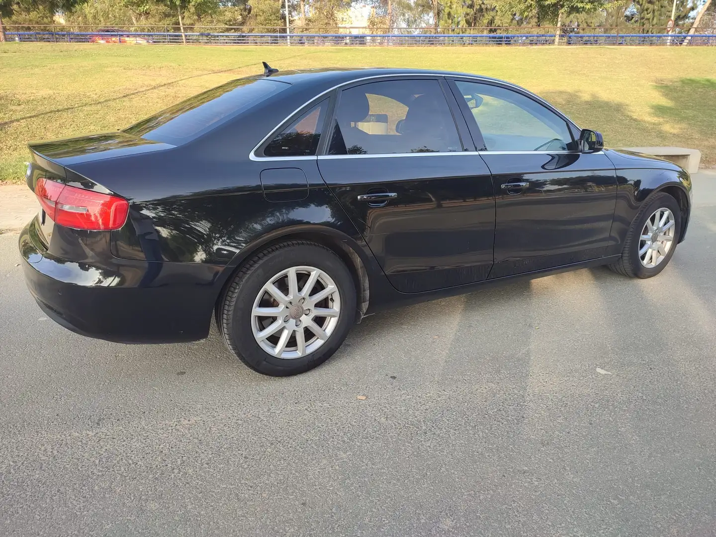 Audi A4 2.0TDI Advanced Edition Multitronic DPF 143 - 1