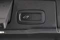 Volvo XC60 B4 R-Design AWD Geartronic Schwarz - thumbnail 45