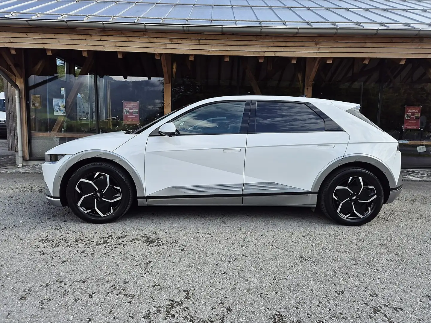 Hyundai IONIQ 5 Ioniq 5 Elektro 77,4kWh Top Line Long Range AWD... Weiß - 2