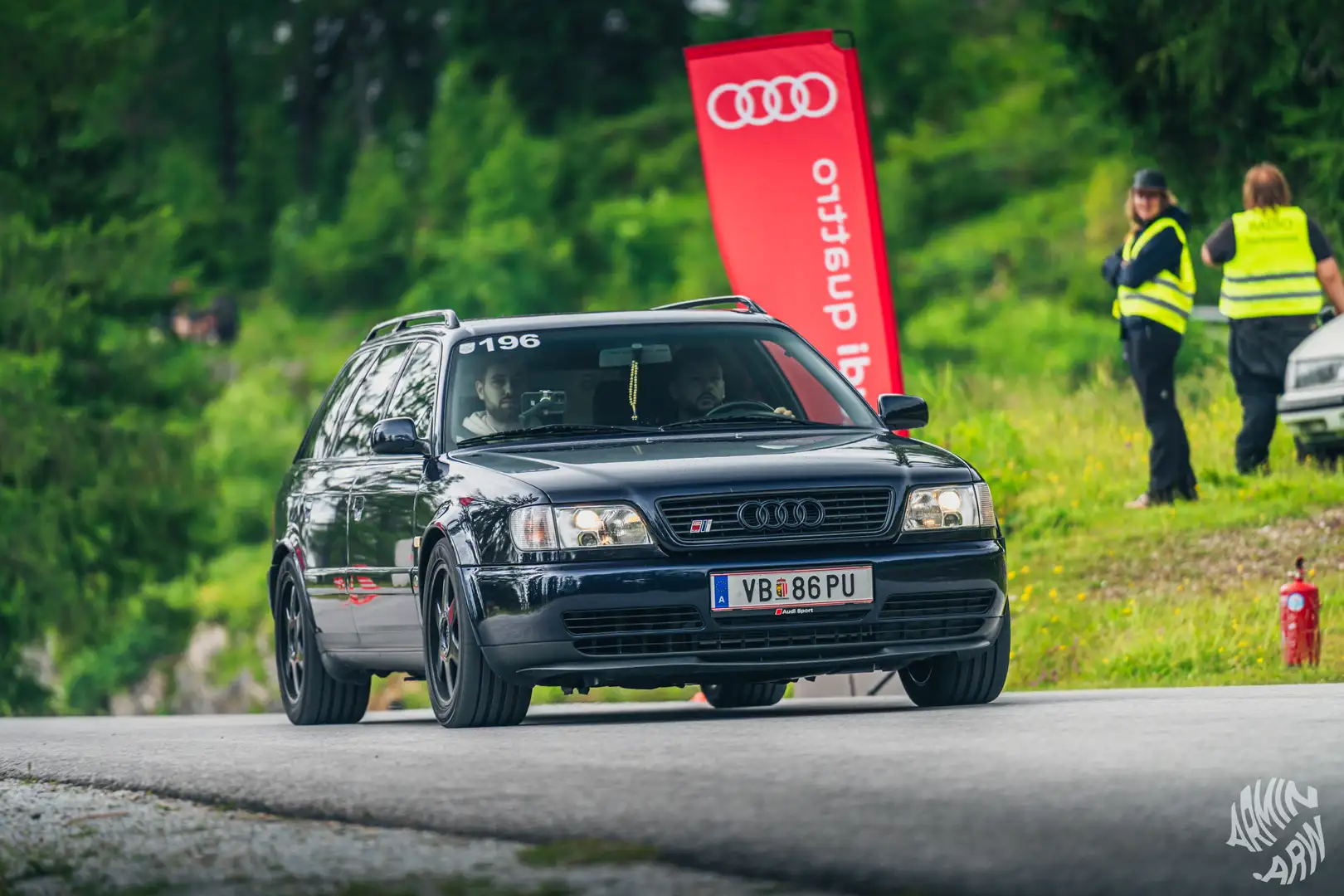 Audi S6 Plus Avant Quattro Blau - 1