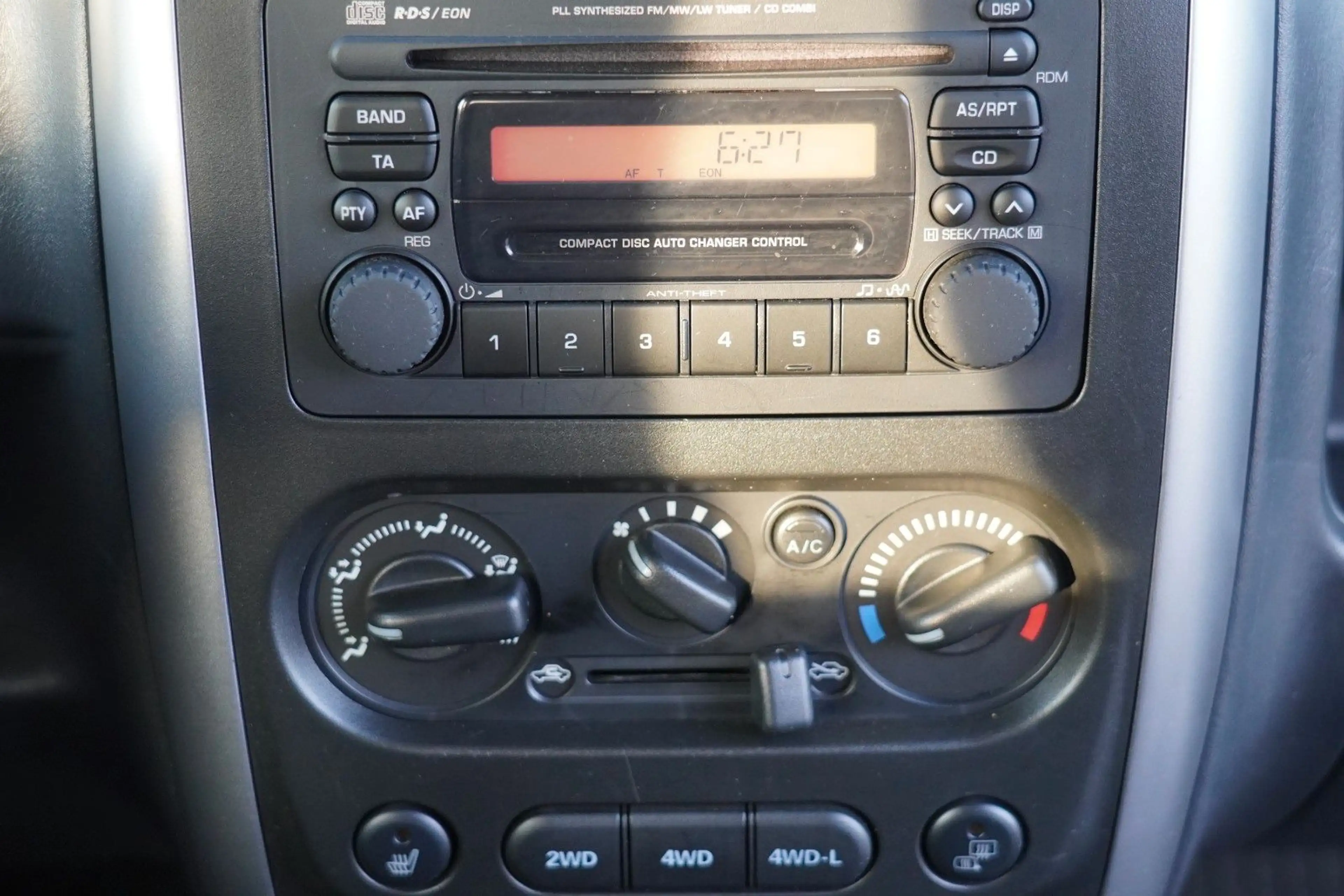 Suzuki Jimny Comfort MIT 3 JAHREN GARANTIE !!! — photo 14