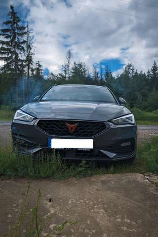 Imagine CUPRA Leon Leon Sportstourer 2.0 TSI 4Drive DSG VZ