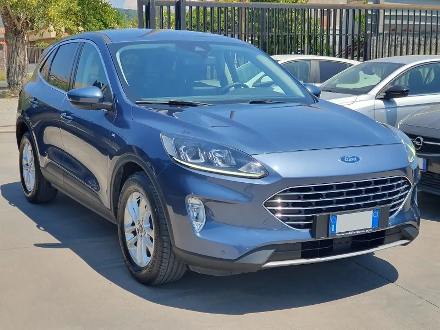 Ford Kuga NEW 1.5 EcoBlue 120CV S&S AUT. TITANIUM NAV 8 PARK Azul - 1