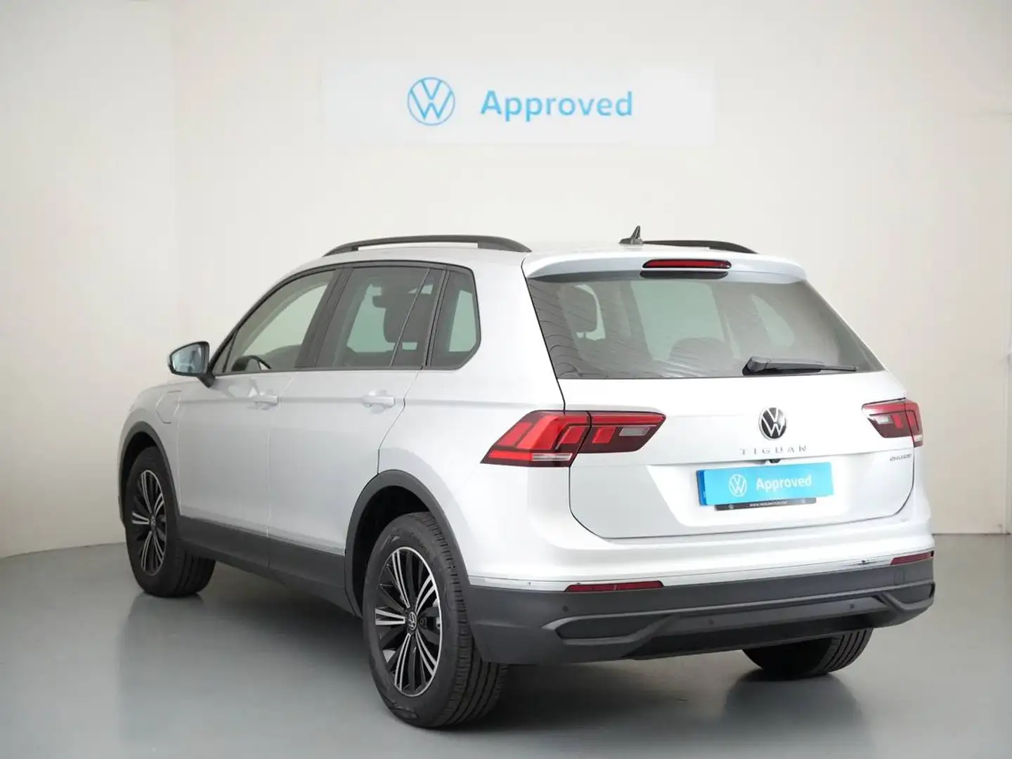 Volkswagen Tiguan 1.5 eTSI DSG Life 110kW Zilver - 2