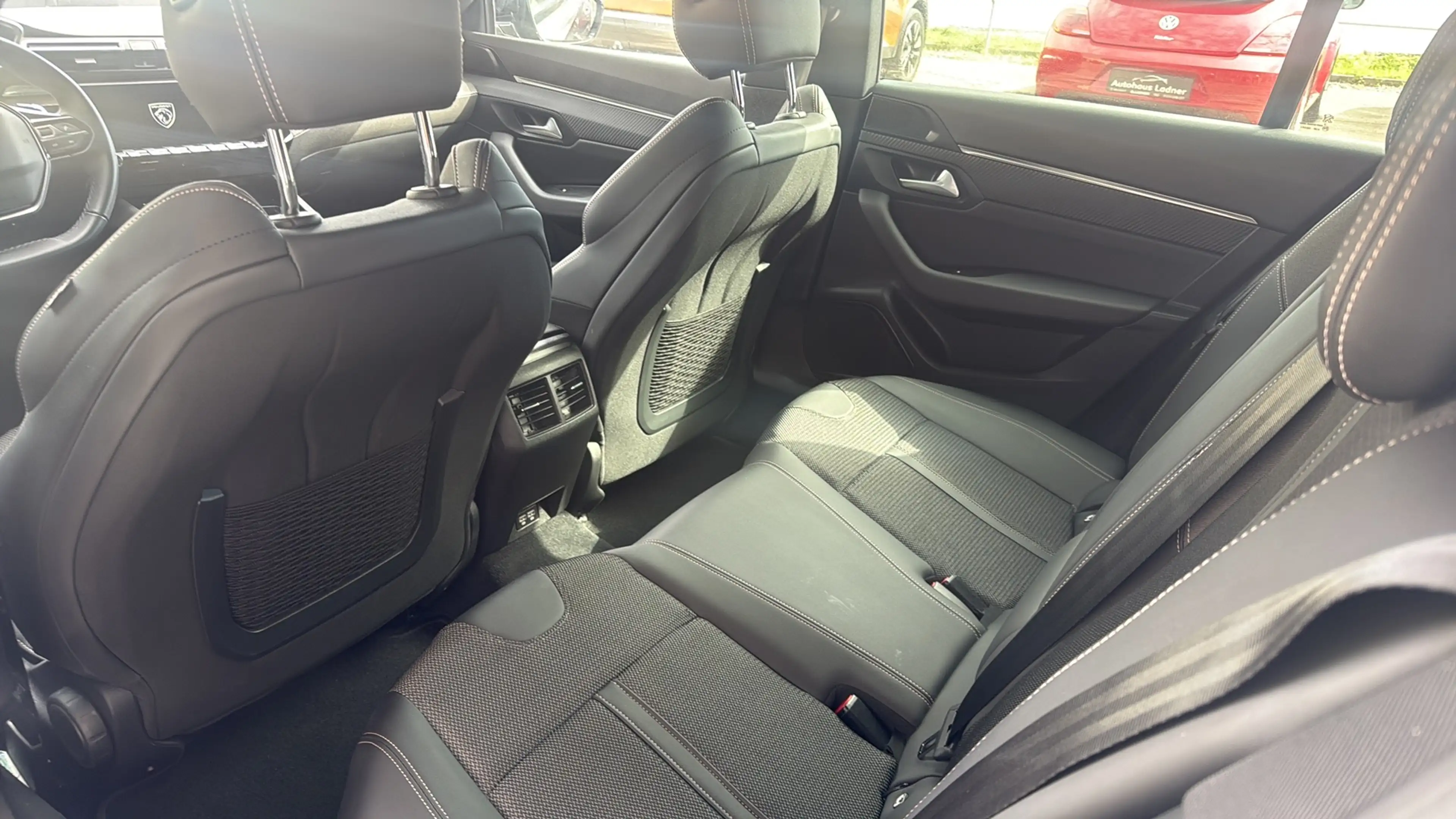 Peugeot 508 SW Allure 1,5 BlueHDi 130 EAT8 — photo 9