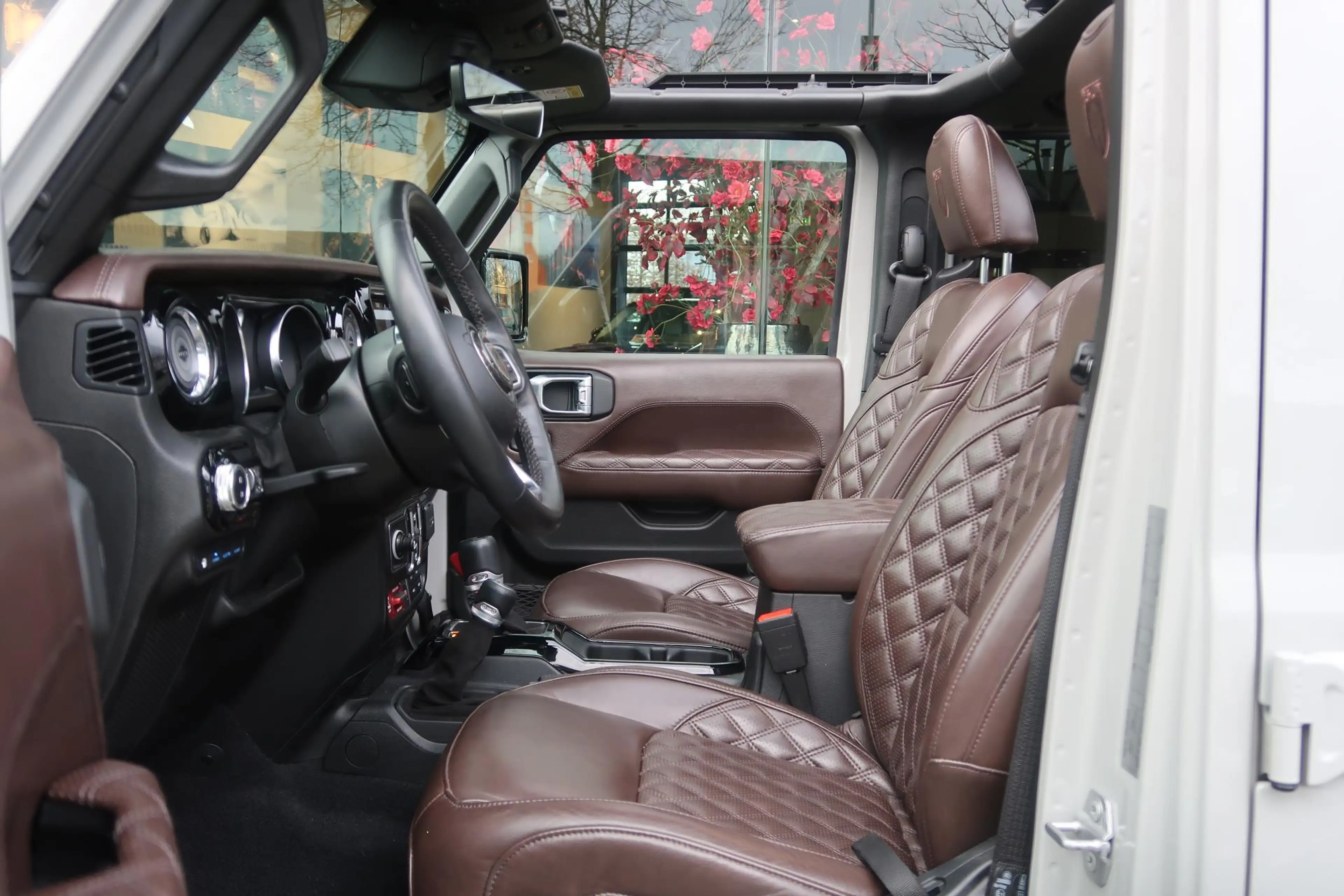 Jeep Wrangler BRUTE Richmond / Landaulette / Bruin Leder — photo 6