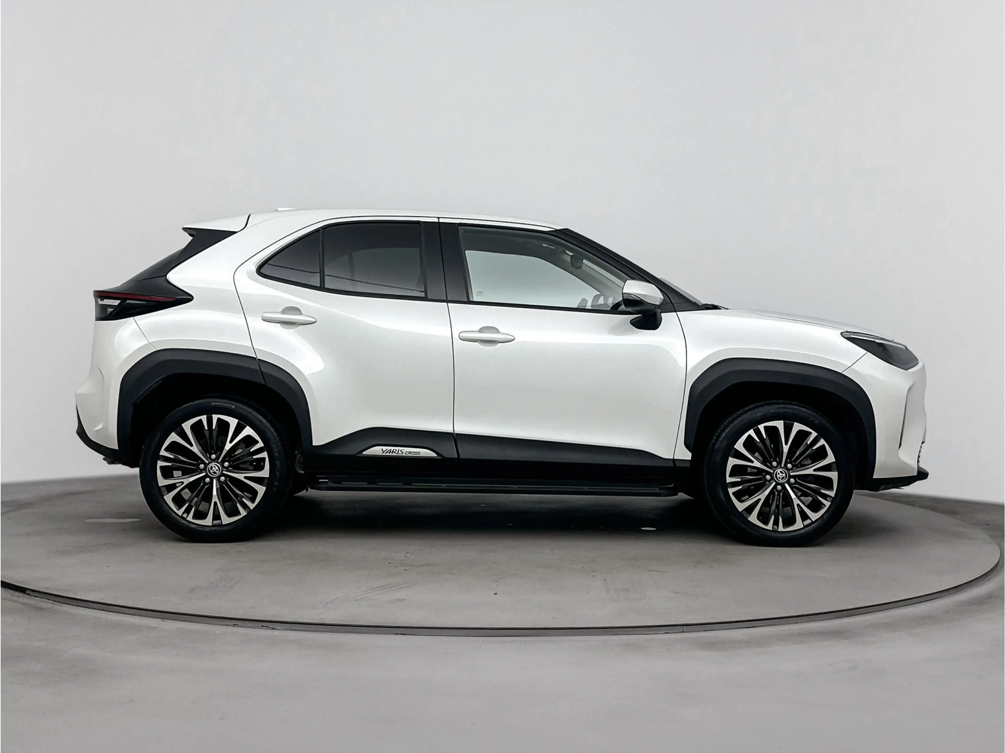 Toyota Yaris Cross 1.5 Hybrid Executive | 18" Lichtmetalen velgen | H — photo 12