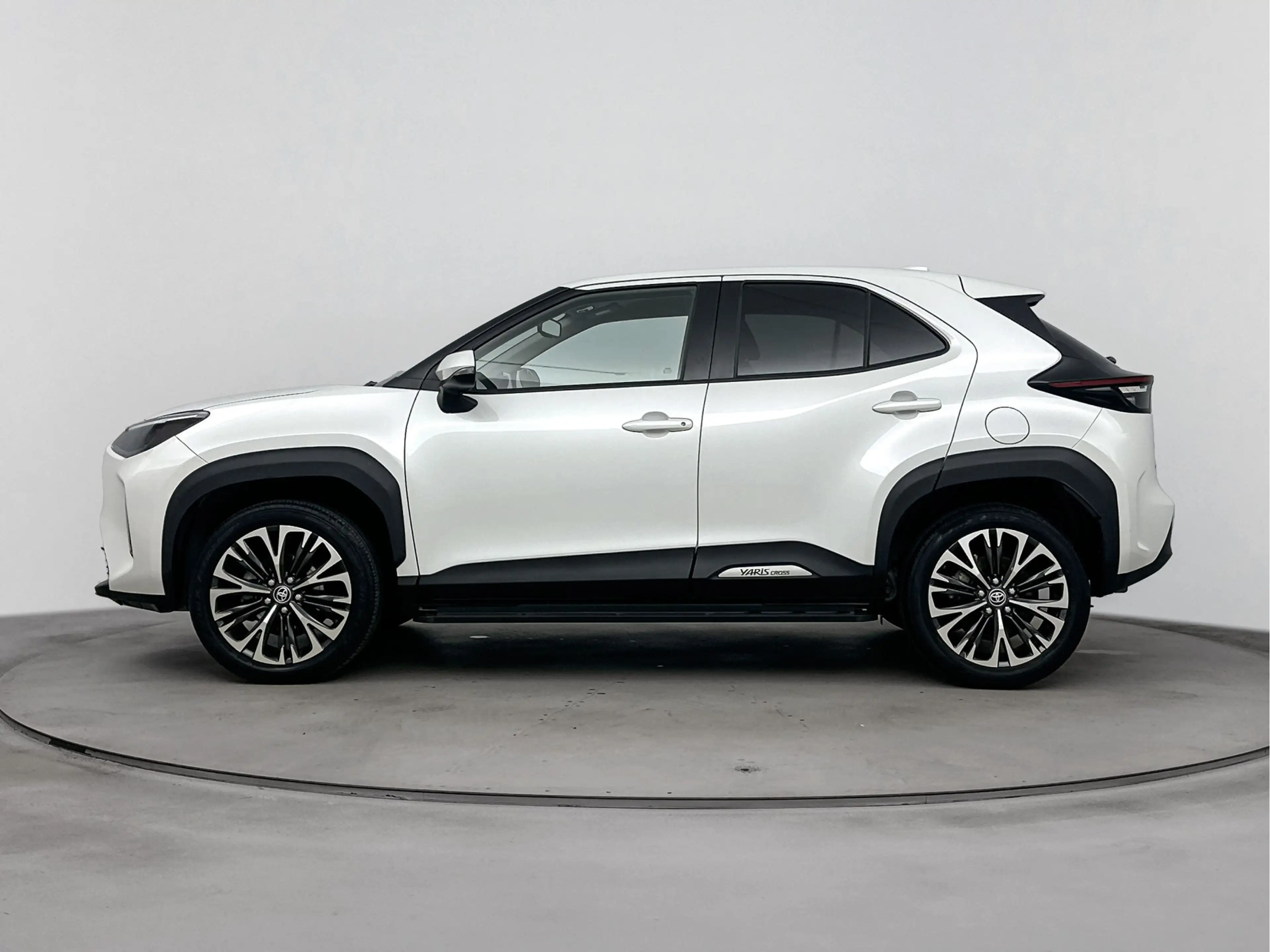 Toyota Yaris Cross 1.5 Hybrid Executive | 18" Lichtmetalen velgen | H — photo 3