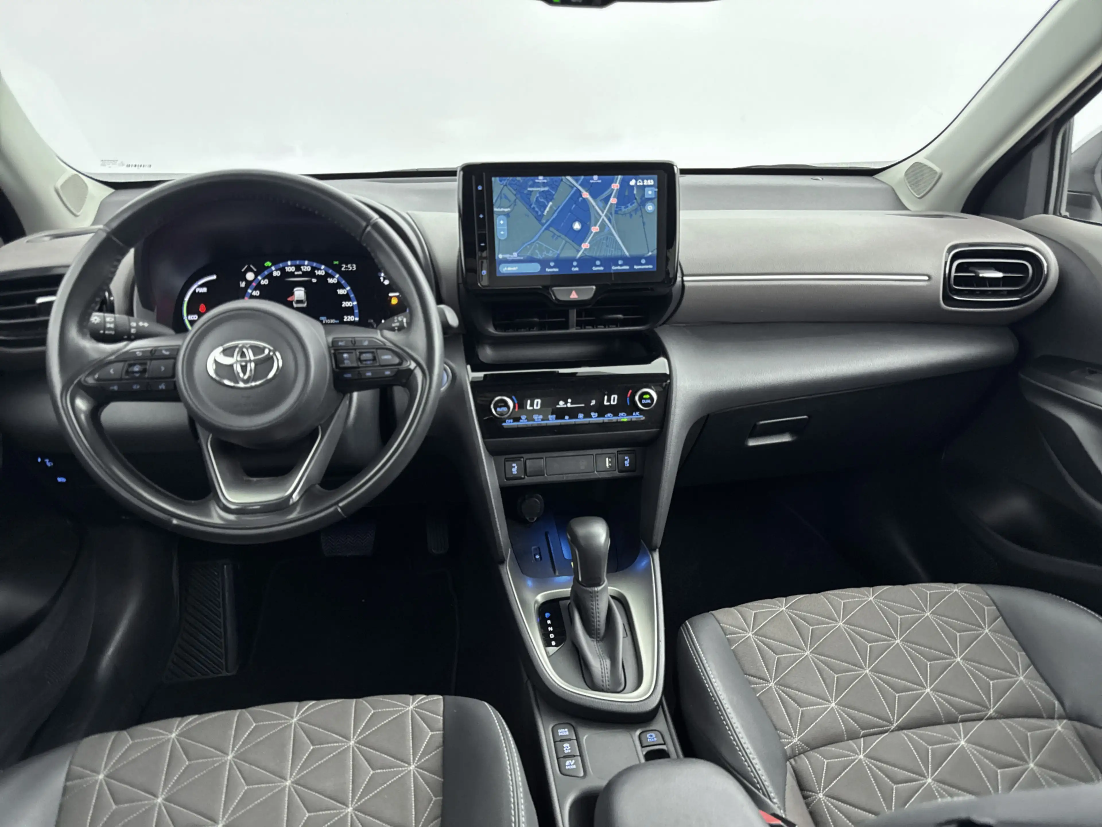 Toyota Yaris Cross 1.5 Hybrid Executive | 18" Lichtmetalen velgen | H — photo 4