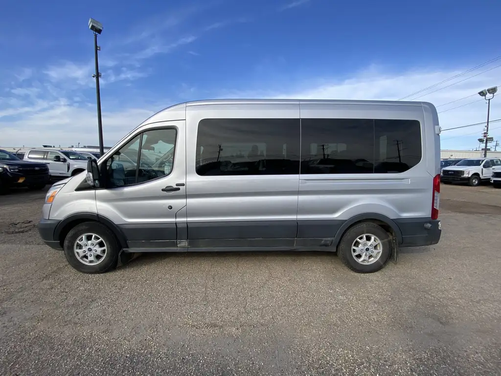 2016 Ford Transit T350 Medium Roof 148 | Rain Sensing Wipers | Rear — photo 6