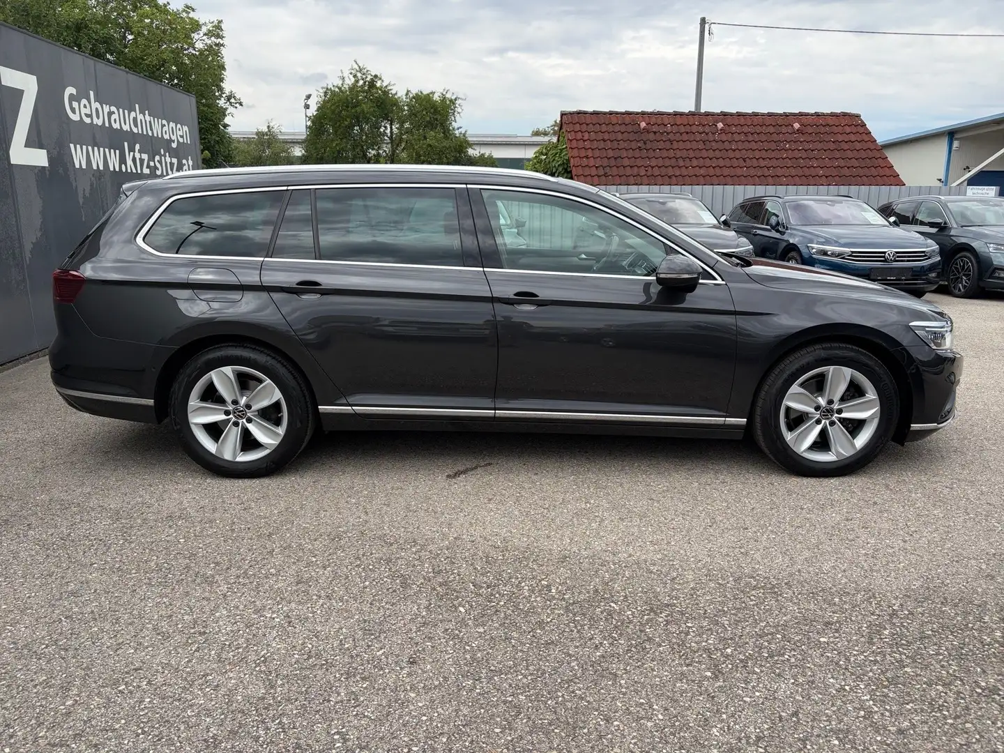 Volkswagen Passat Elegance 2,0 TDI DSG | NP € 62.300 Grau - 2