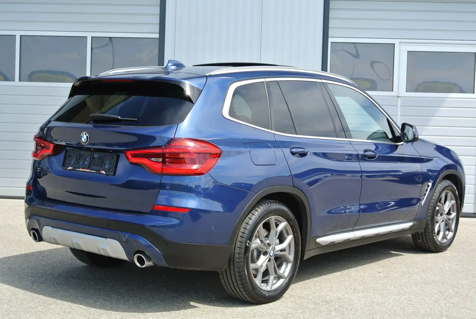 BMW X3 xDrive 20 d xLine Aut. * LEDER * PANO * KAMERA Blau - 2