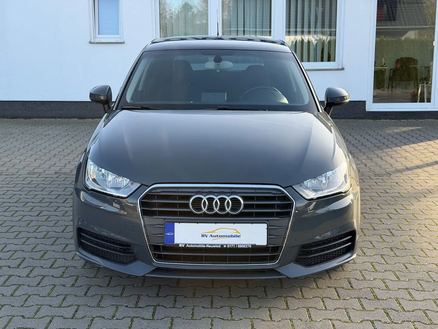 Audi A1 Sportback |Automatik|Navi|Shz Grau - 2